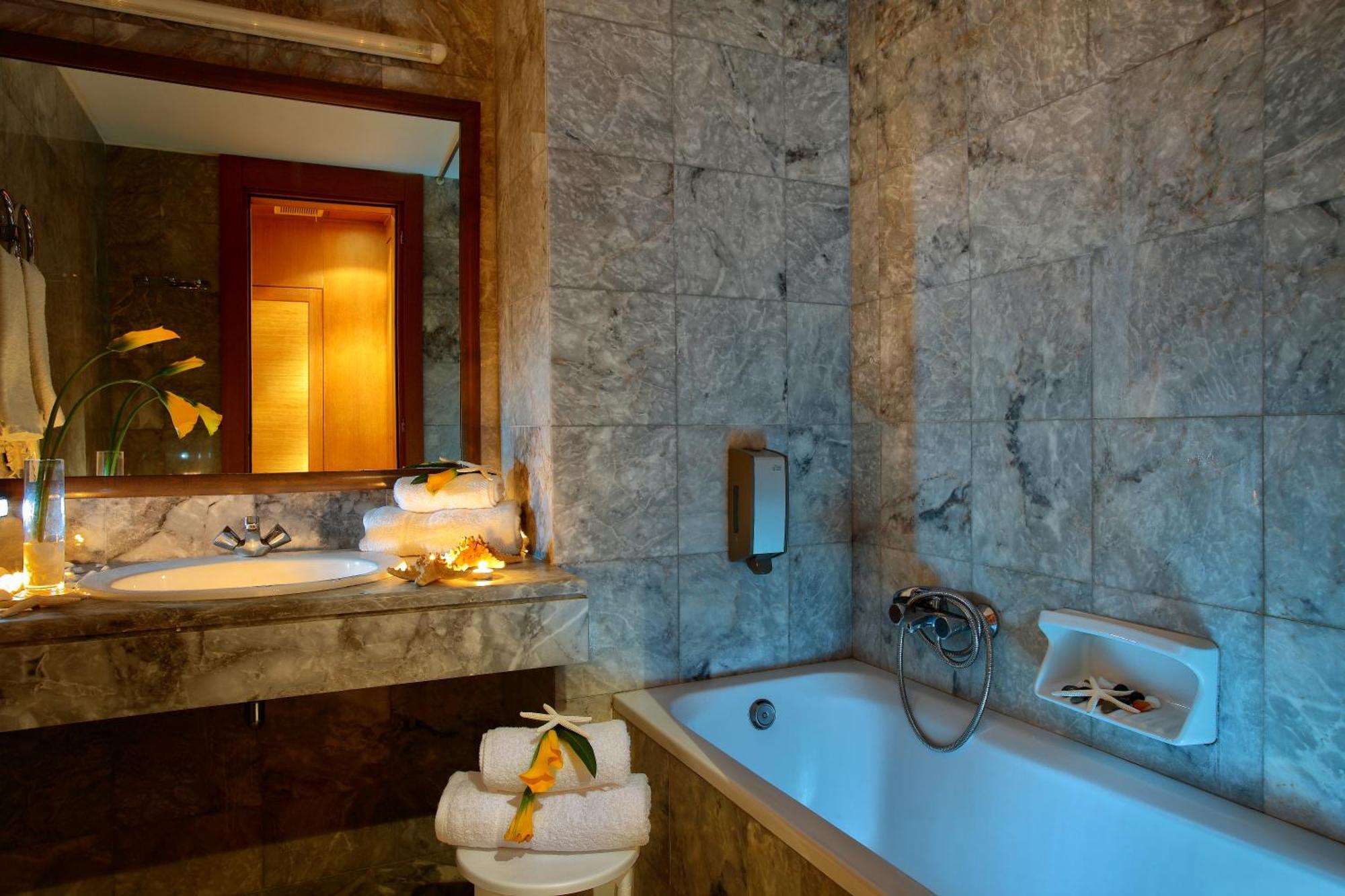 Twin Room Sea View