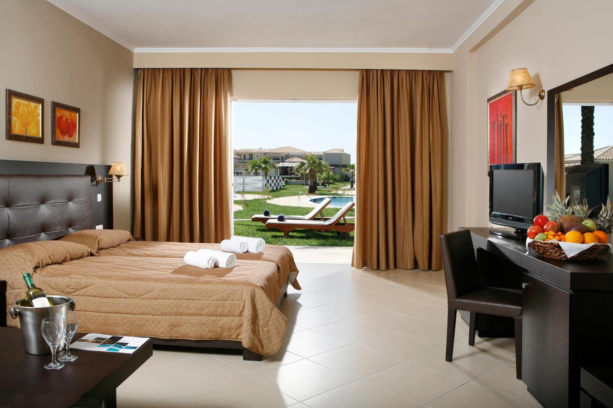 Deluxe Twin or Double Room Main Building