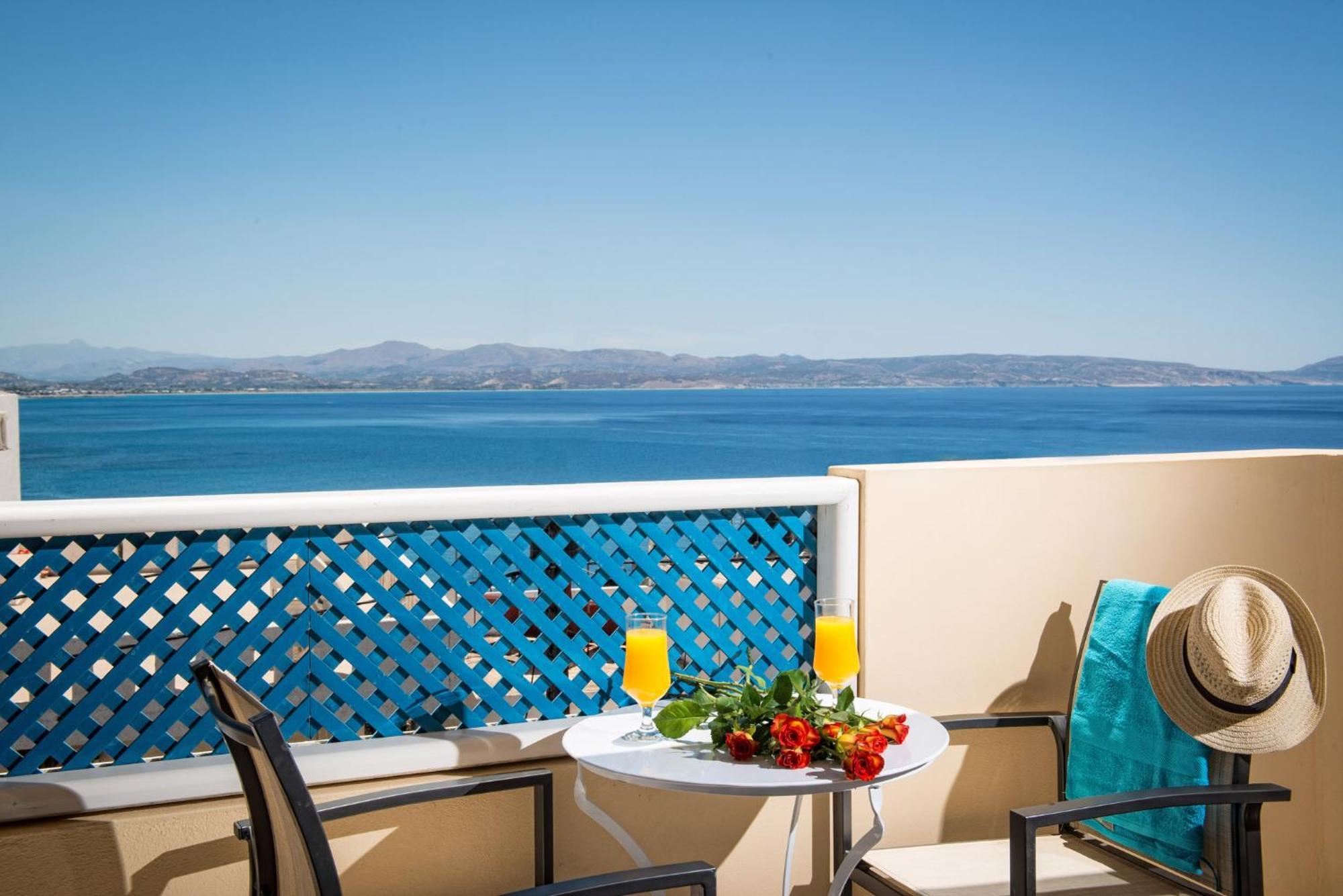 Deluxe Suite Panoramic Sea View