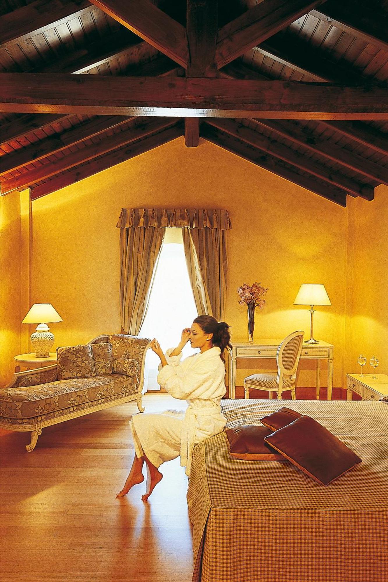 Suite Fortress View