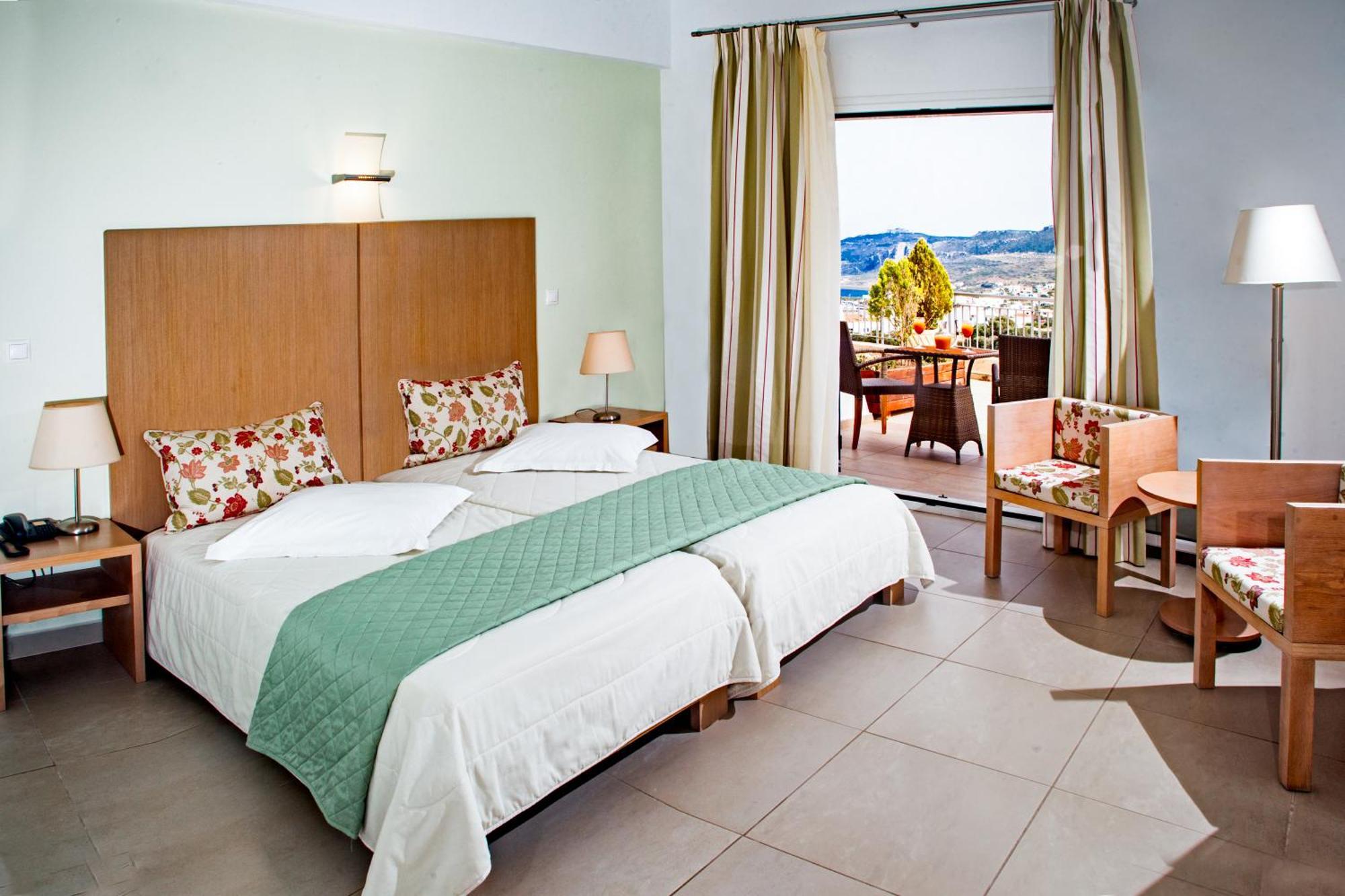 Double or Twin Room Sea View