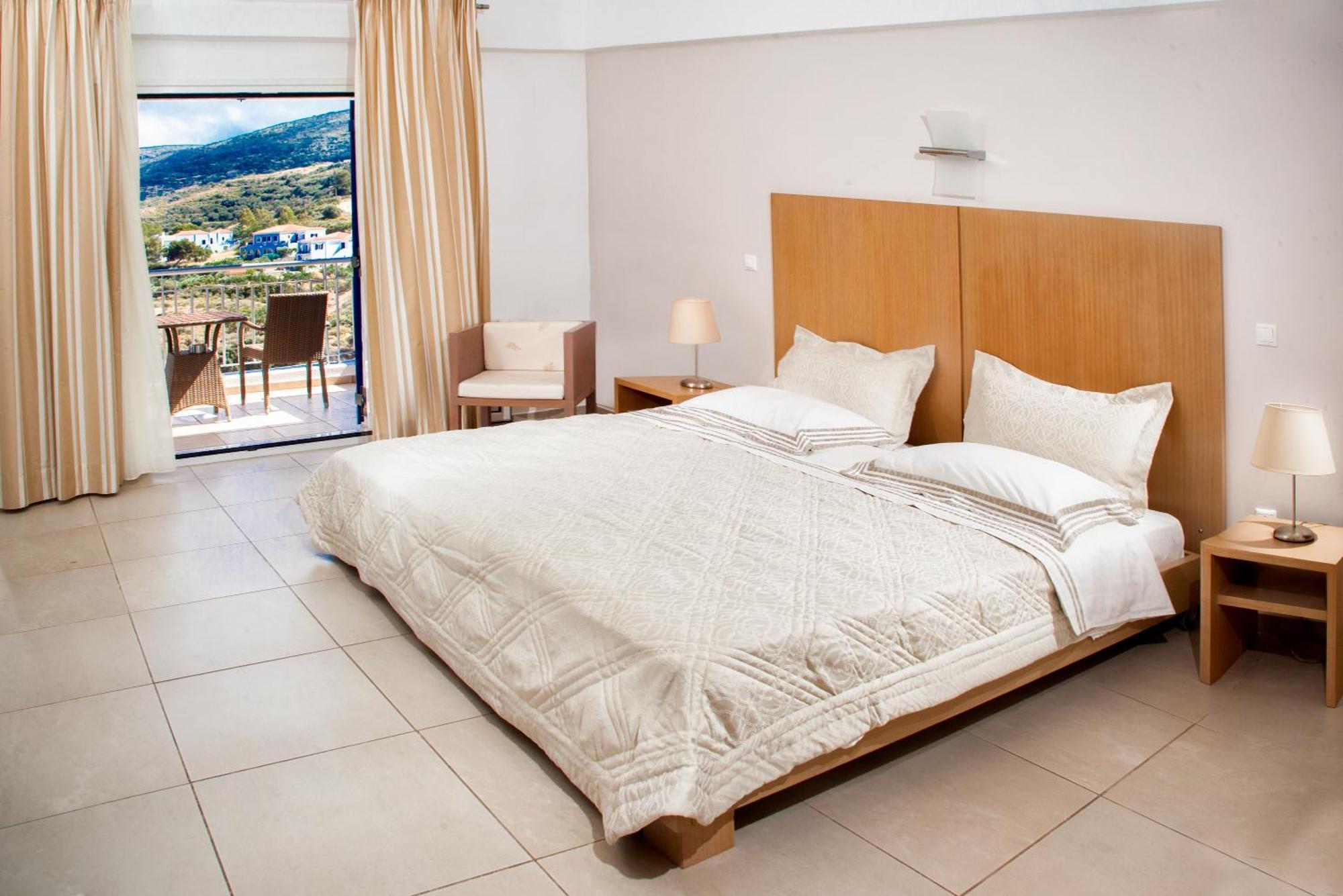 Double or Twin Room Sea View