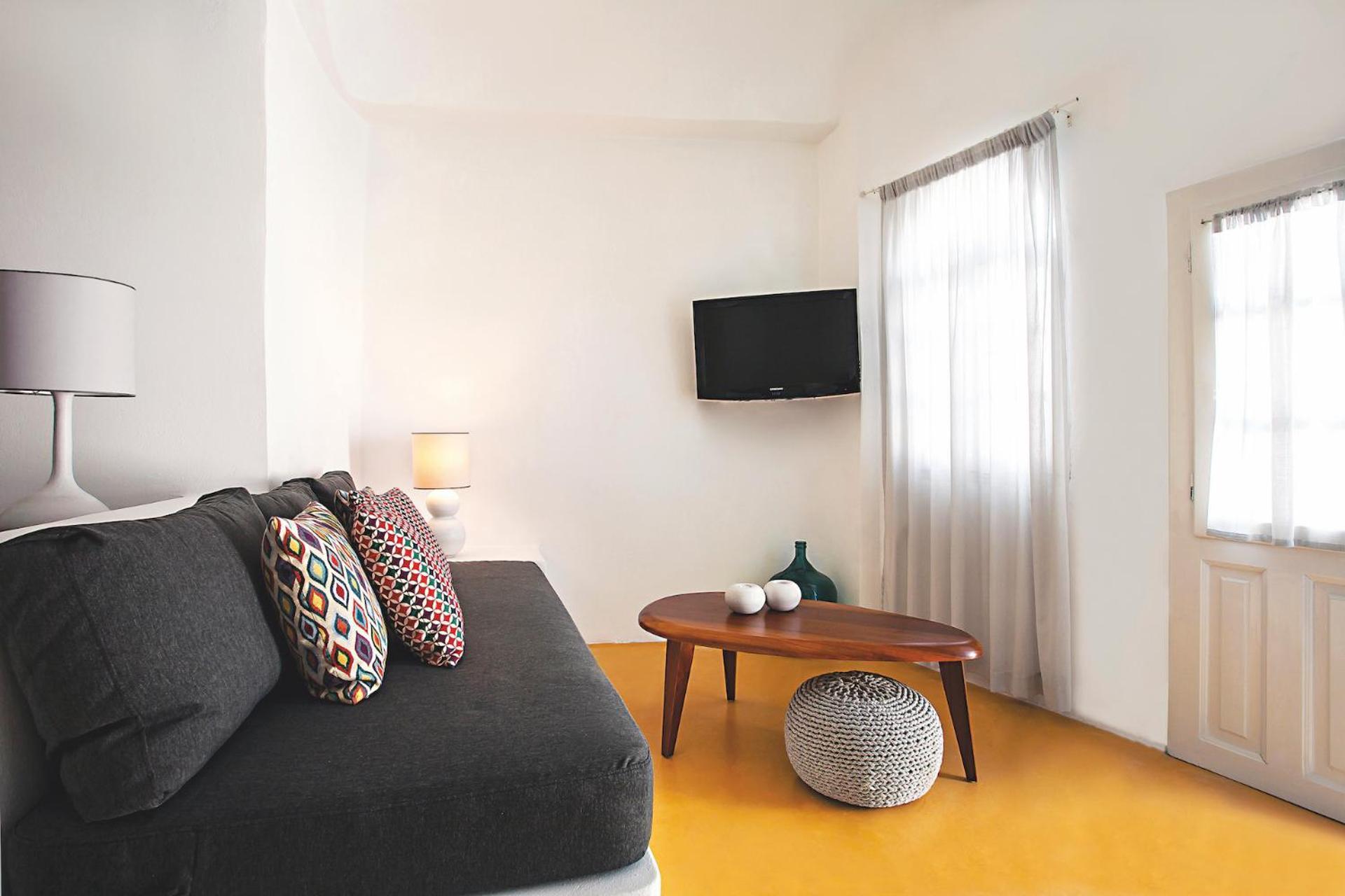 Senior Suite Caldera View