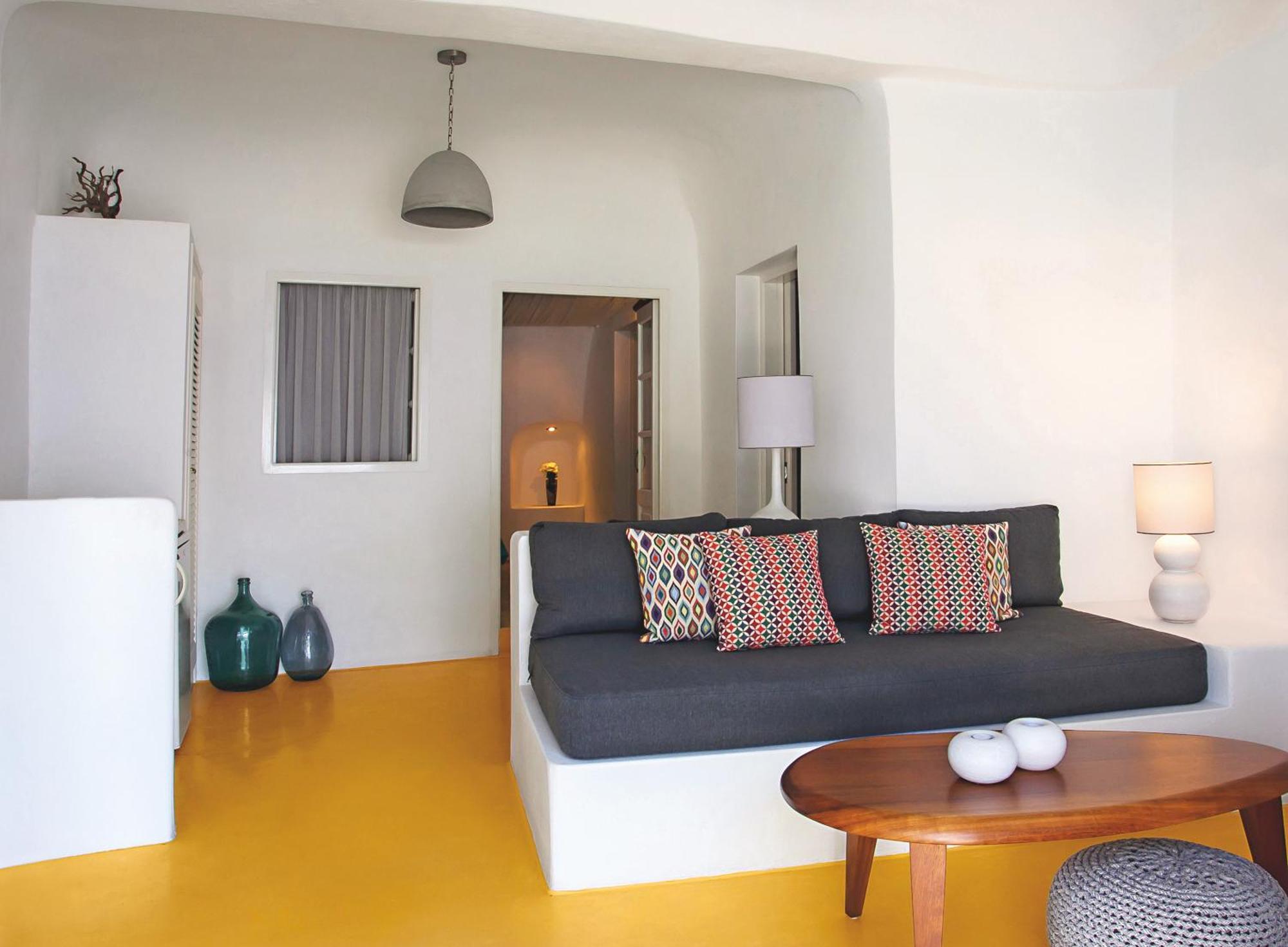 Senior Suite Caldera View