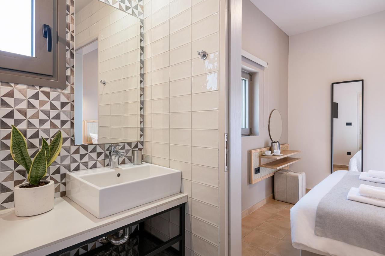 MODERN STYLE ROOM 15 SQUARE M