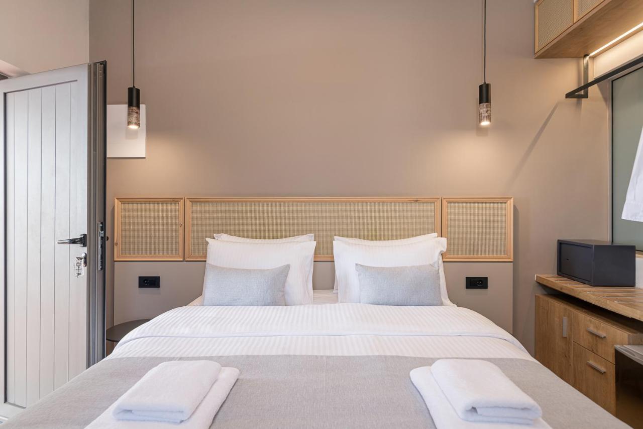 MODERN STYLE ROOM 15 SQUARE M