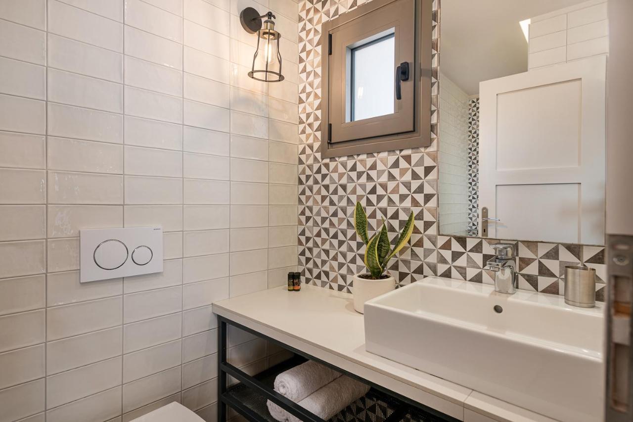 MODERN STYLE ROOM 15 SQUARE M
