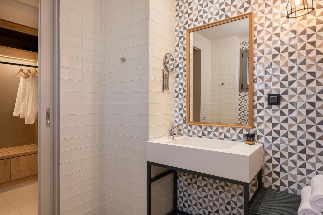 MODERN STYLE STUDIO 30 SQUARE M