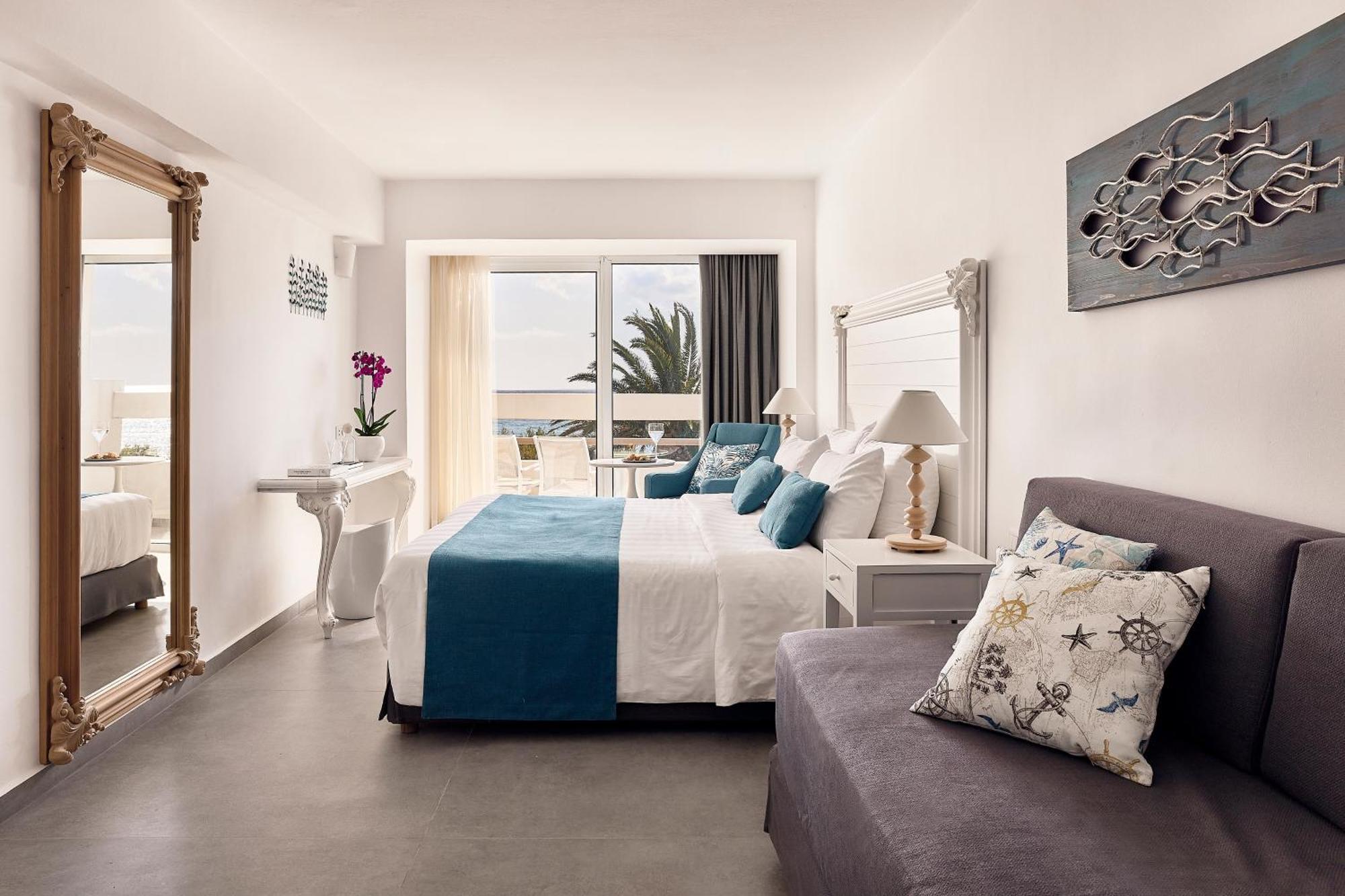 Sunshine Triple Room Sea View