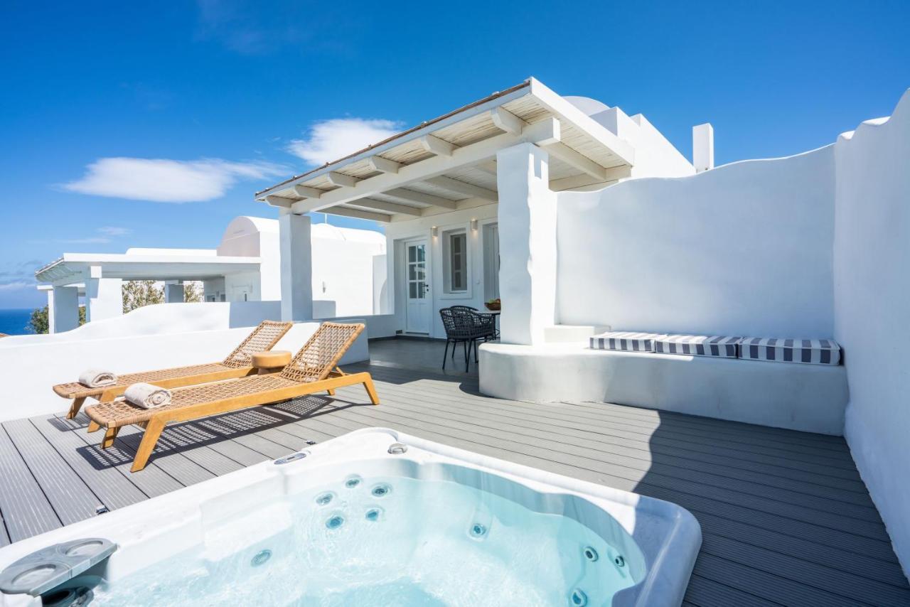 Pearl 2 Bedroom Sunset & Sea View Villa with Private Hot Tub & Shared Pool