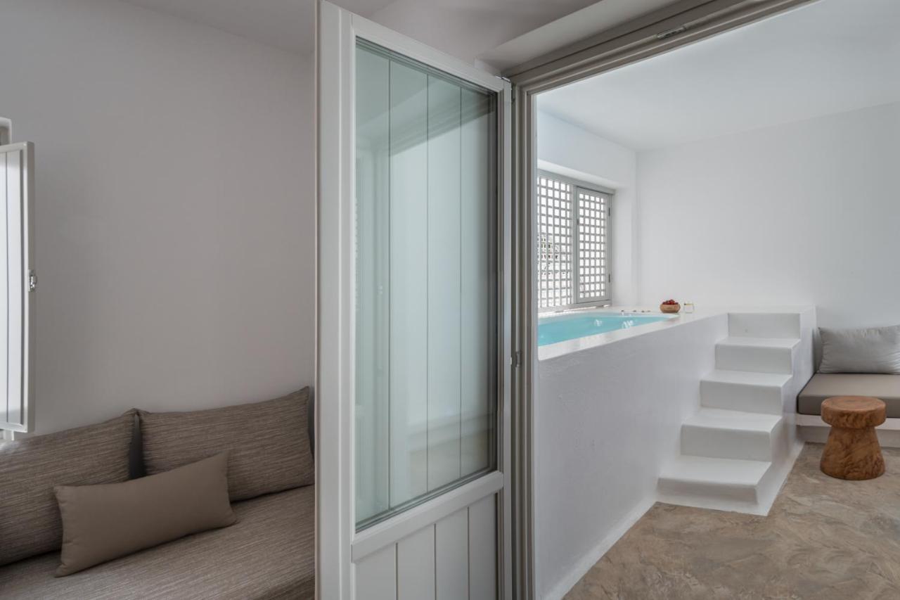 Luxury Suite outdoor Hot Tub