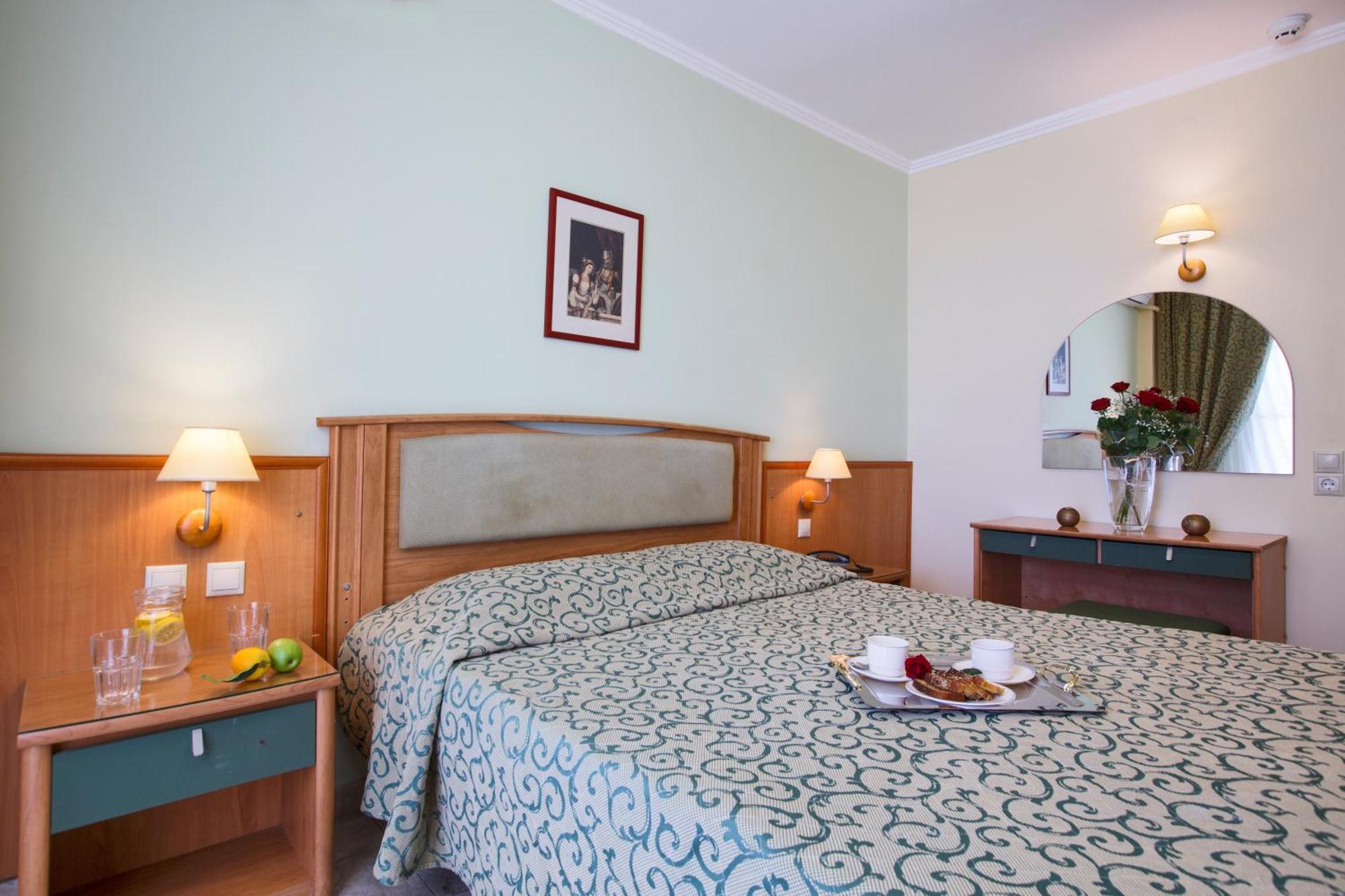 Twin Room with Mountain View