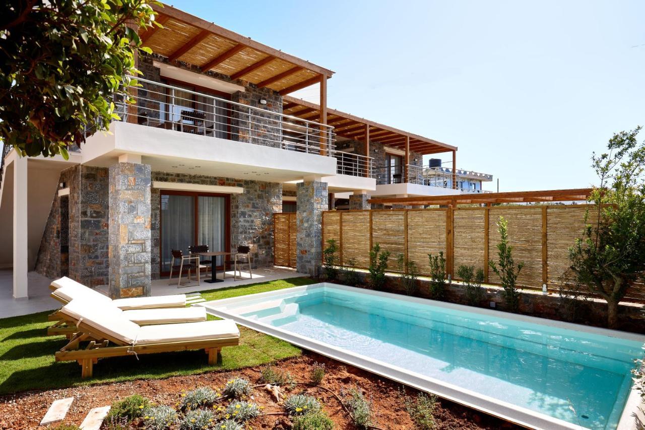 Two Bedroom Villa Private pool Outdoor Hot tub Garden