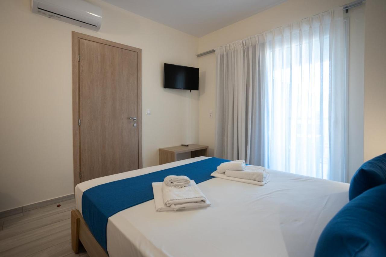 One-Bedroom Apartment Side Sea View