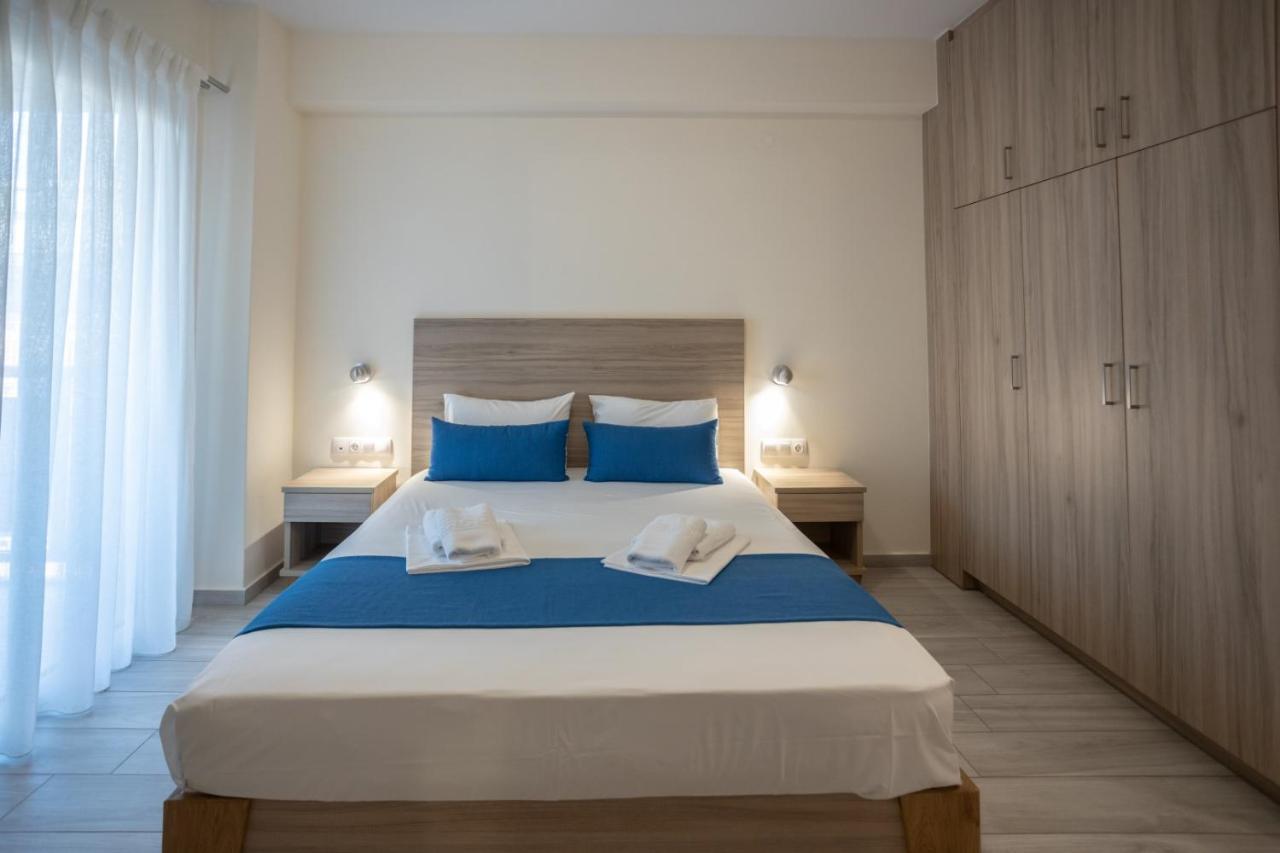 One-Bedroom Apartment Side Sea View