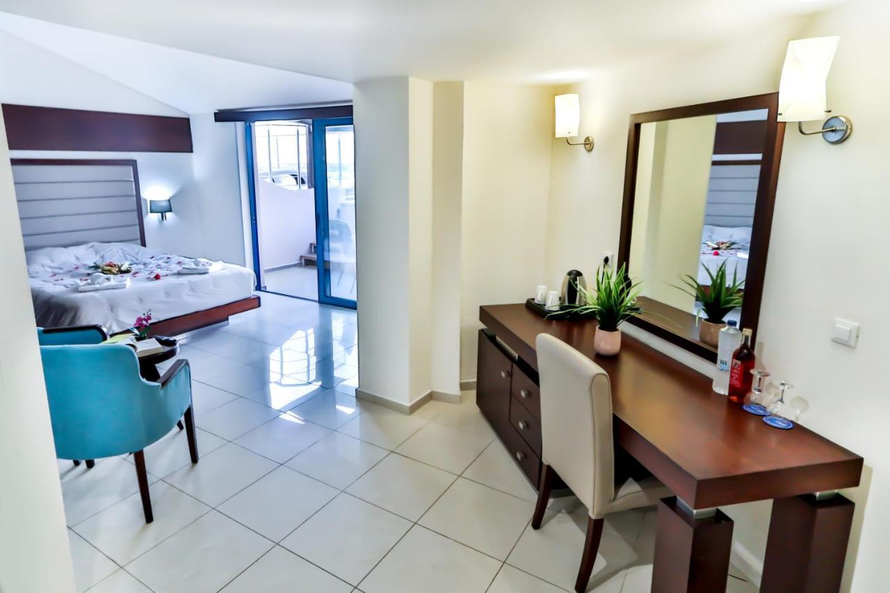 Double Room Side Sea View Private Pool