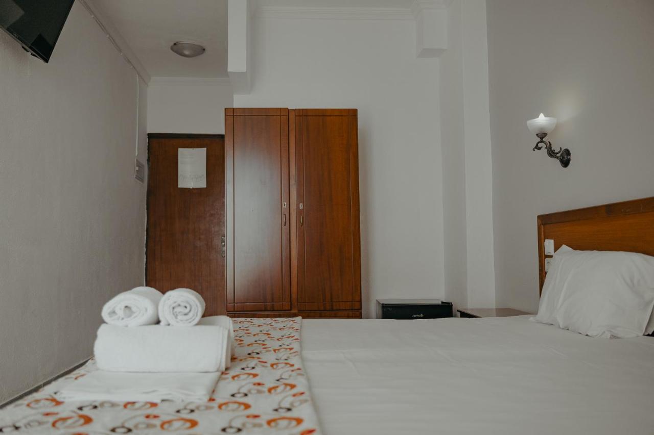 Double or Twin Room Sea View