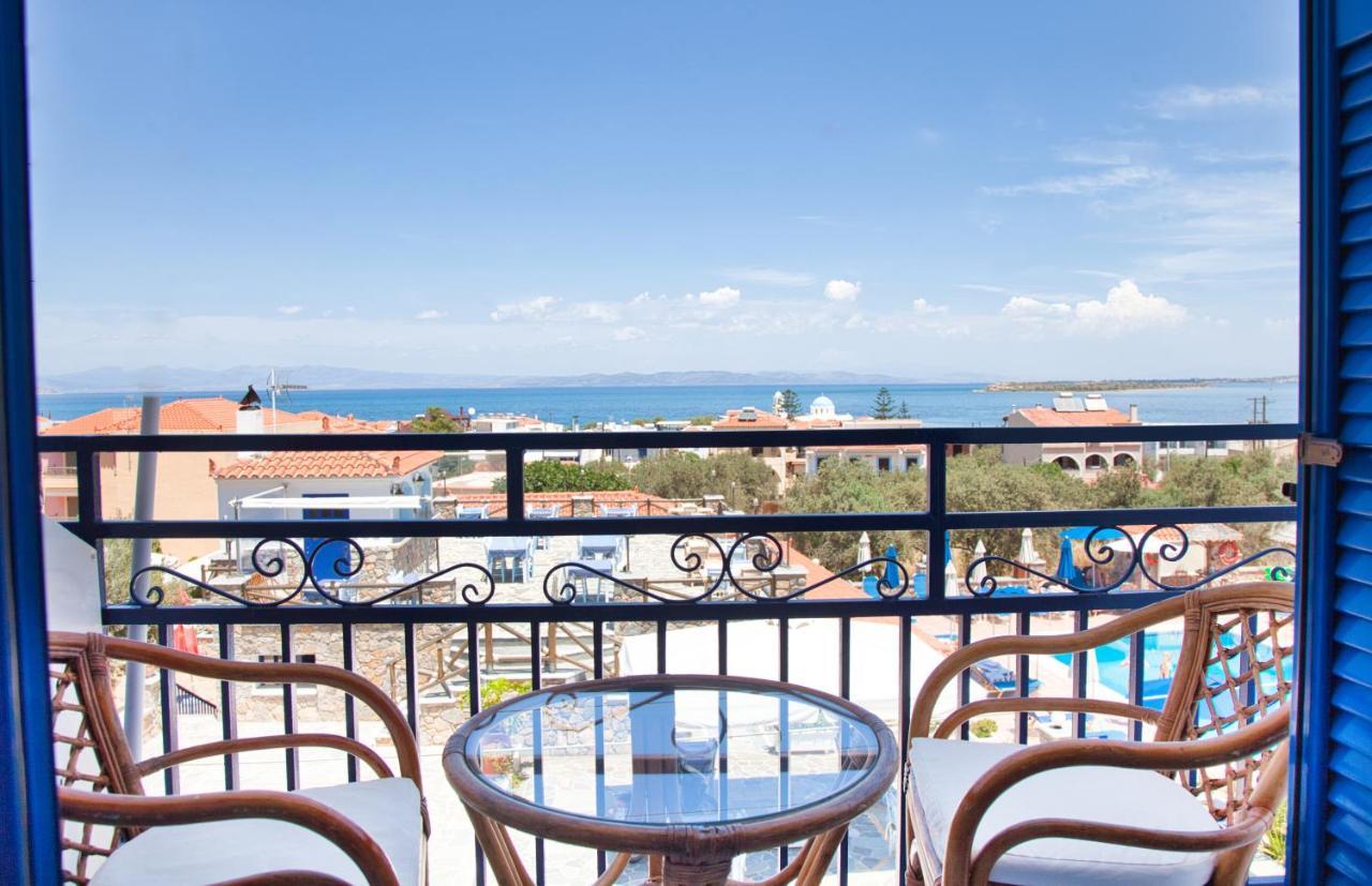 Double or Twin Room Sea View
