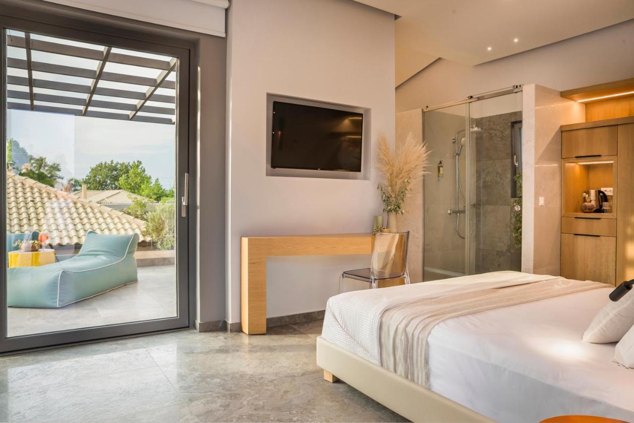 Honeymoon Suite