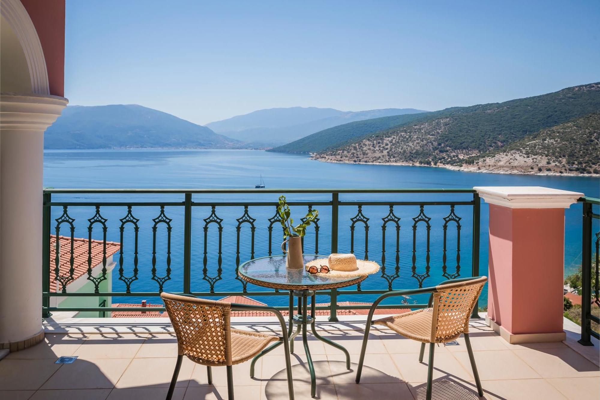 Two Bedroom Villa Private Pool & Sea View
