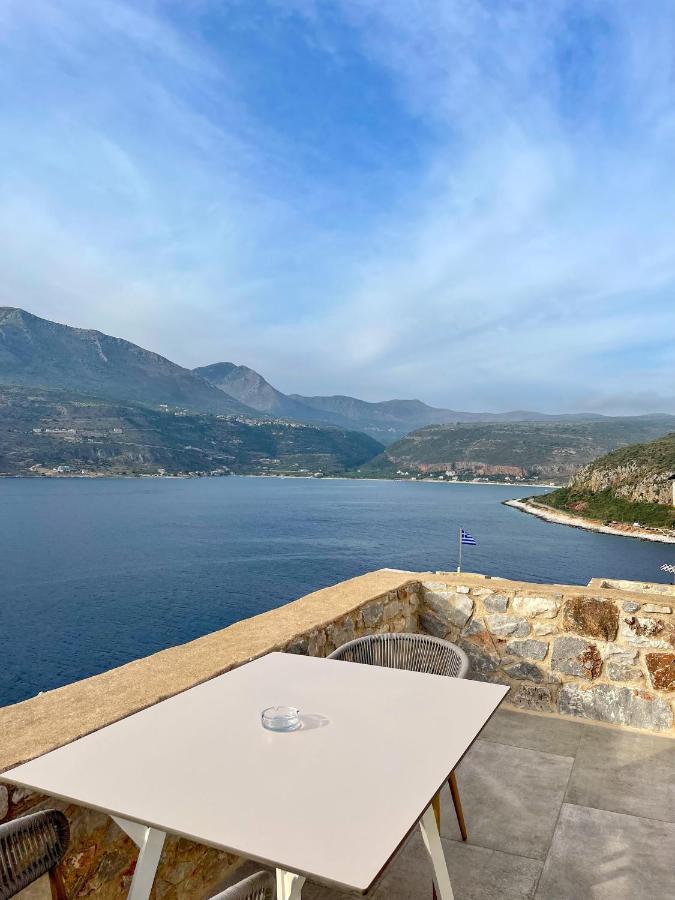 Triple Room with Sea View
