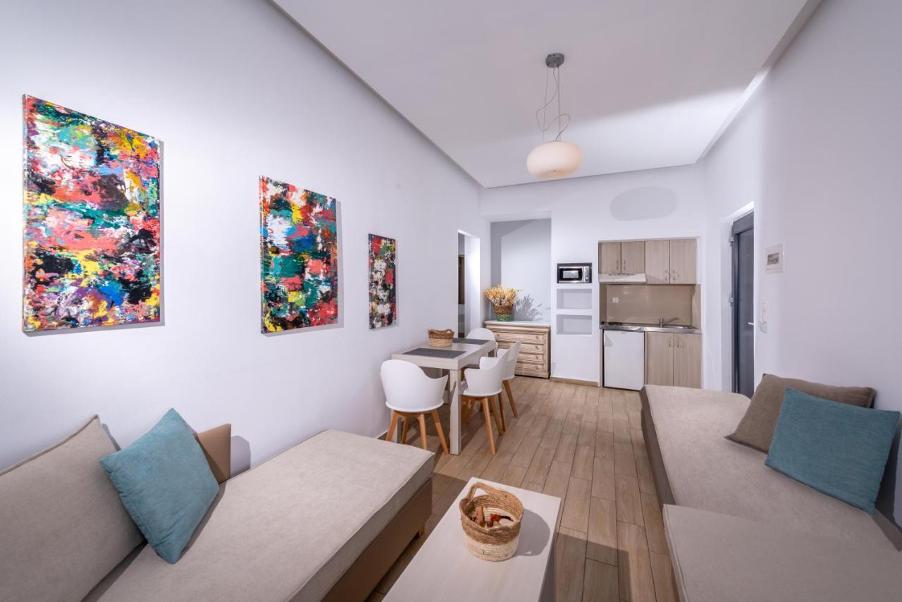 Grand One-Bedroom Apartment