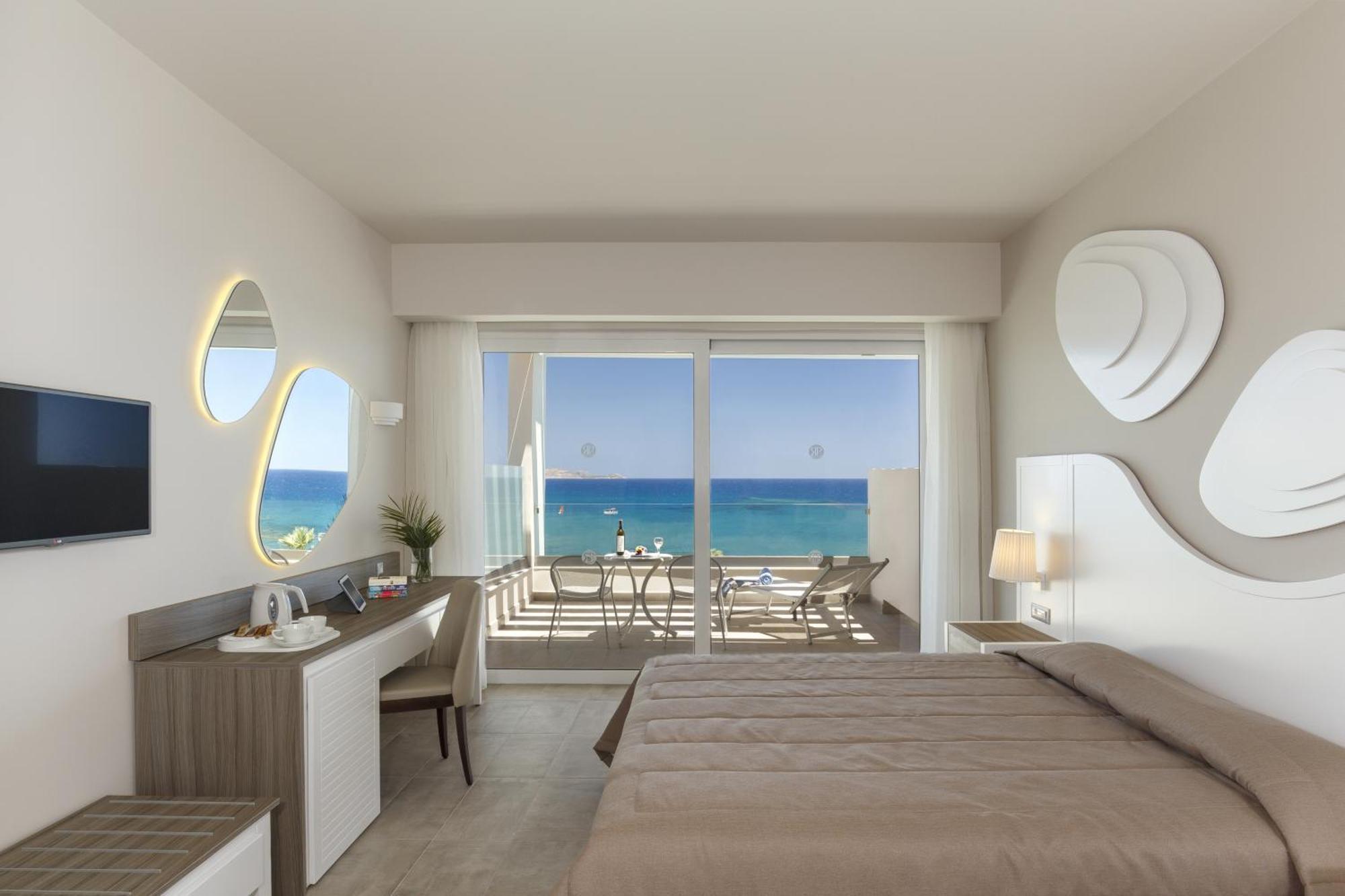 Executive Family Room Balcony Sea View