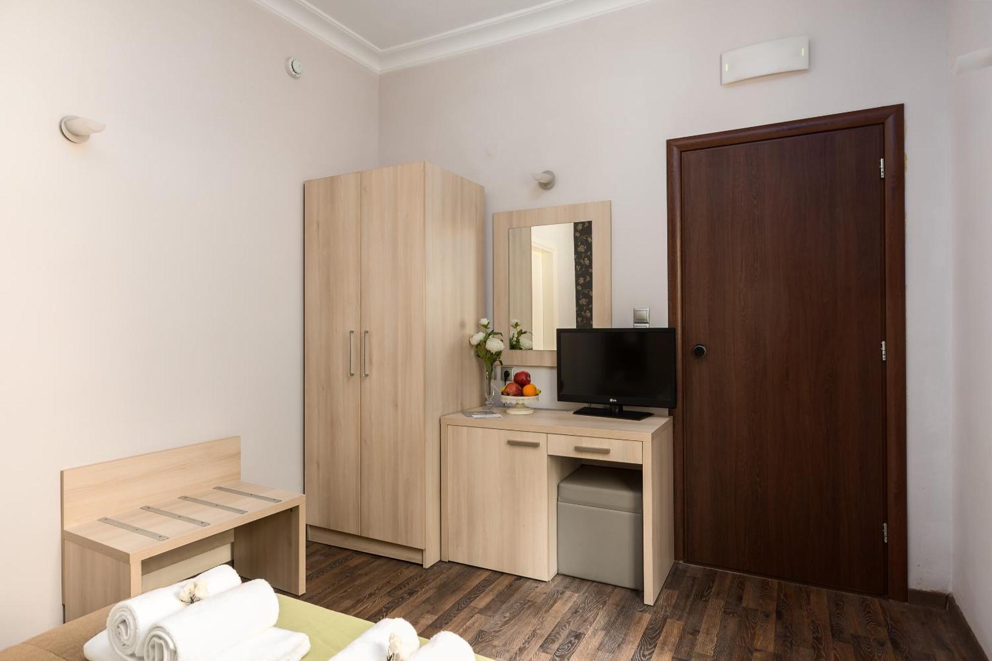 Economy Single Room