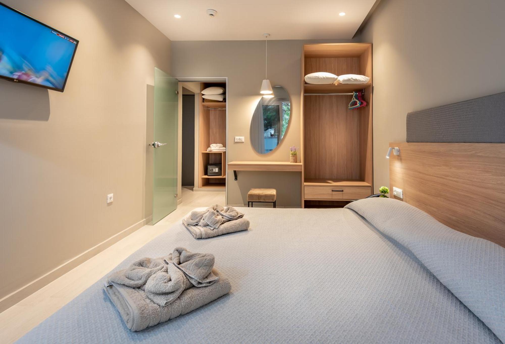 ONE BEDROOM JUNIOR SUITE (Ground Floor)