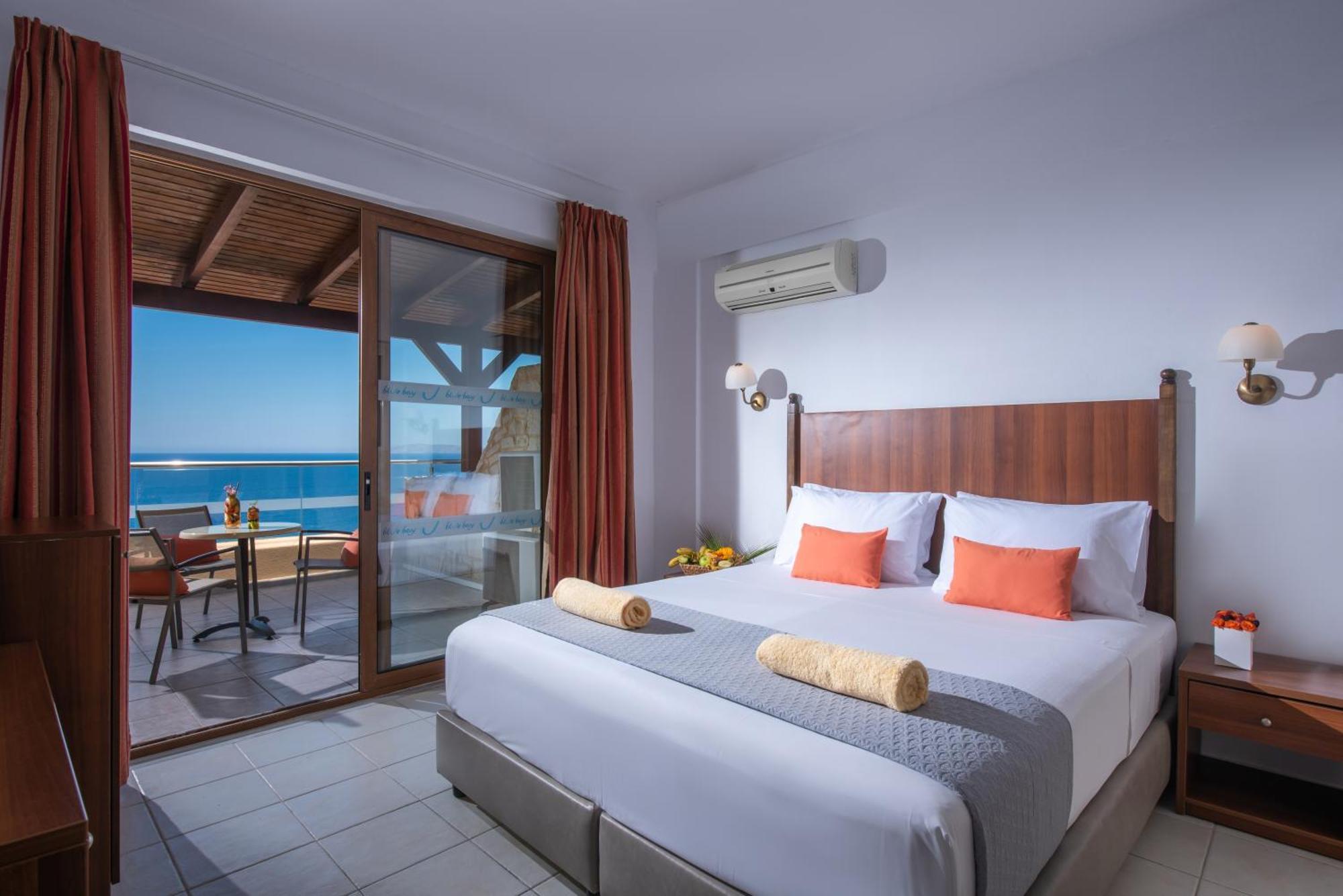 Two-Bedroom Family Room Sea View
