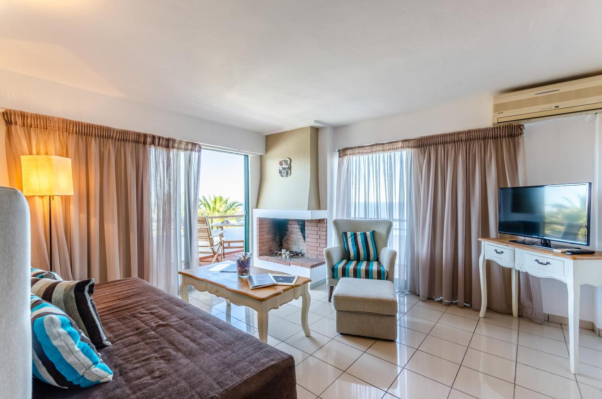 Deluxe Suite Panoramic Sea View