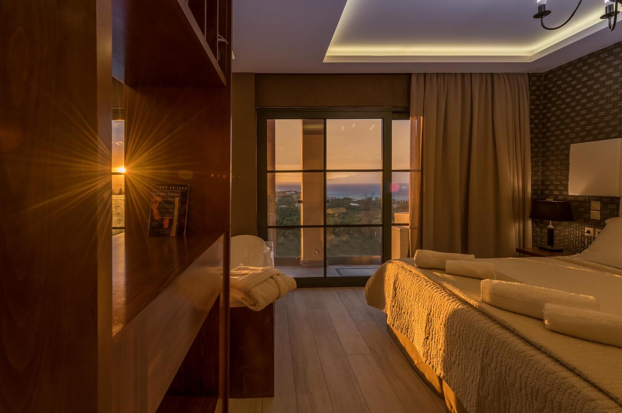 Elegance Suite Panoramic Sea View