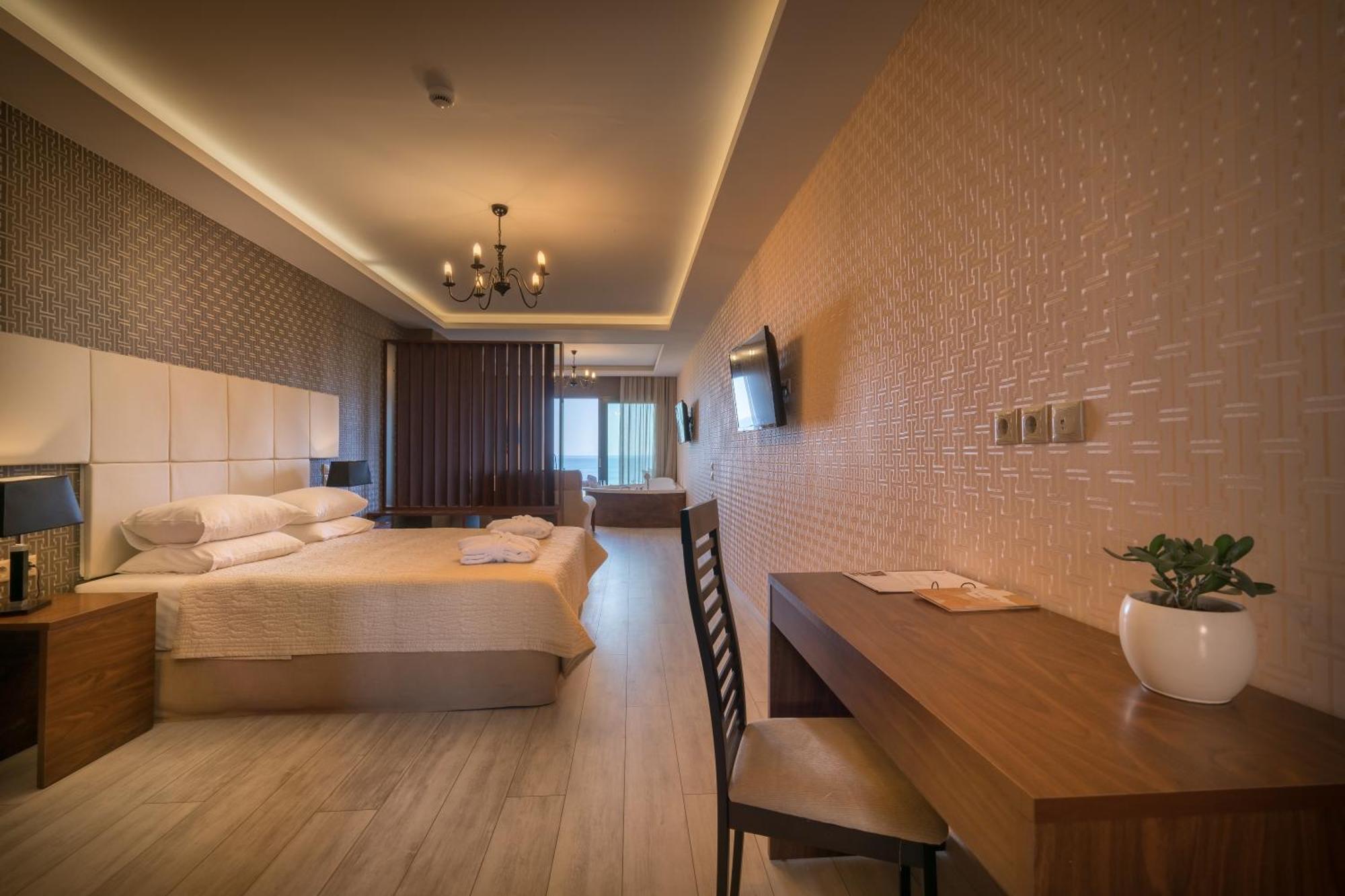 Elegance Suite Panoramic Sea View