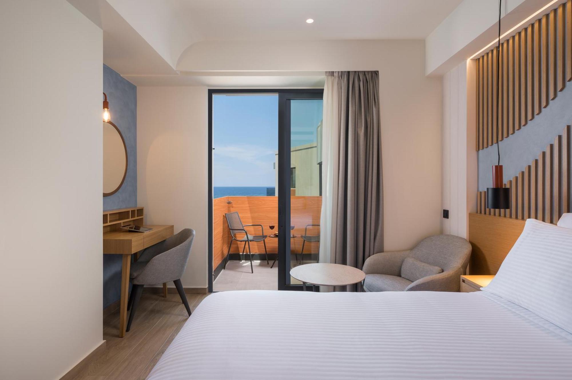 Double Room Pool View