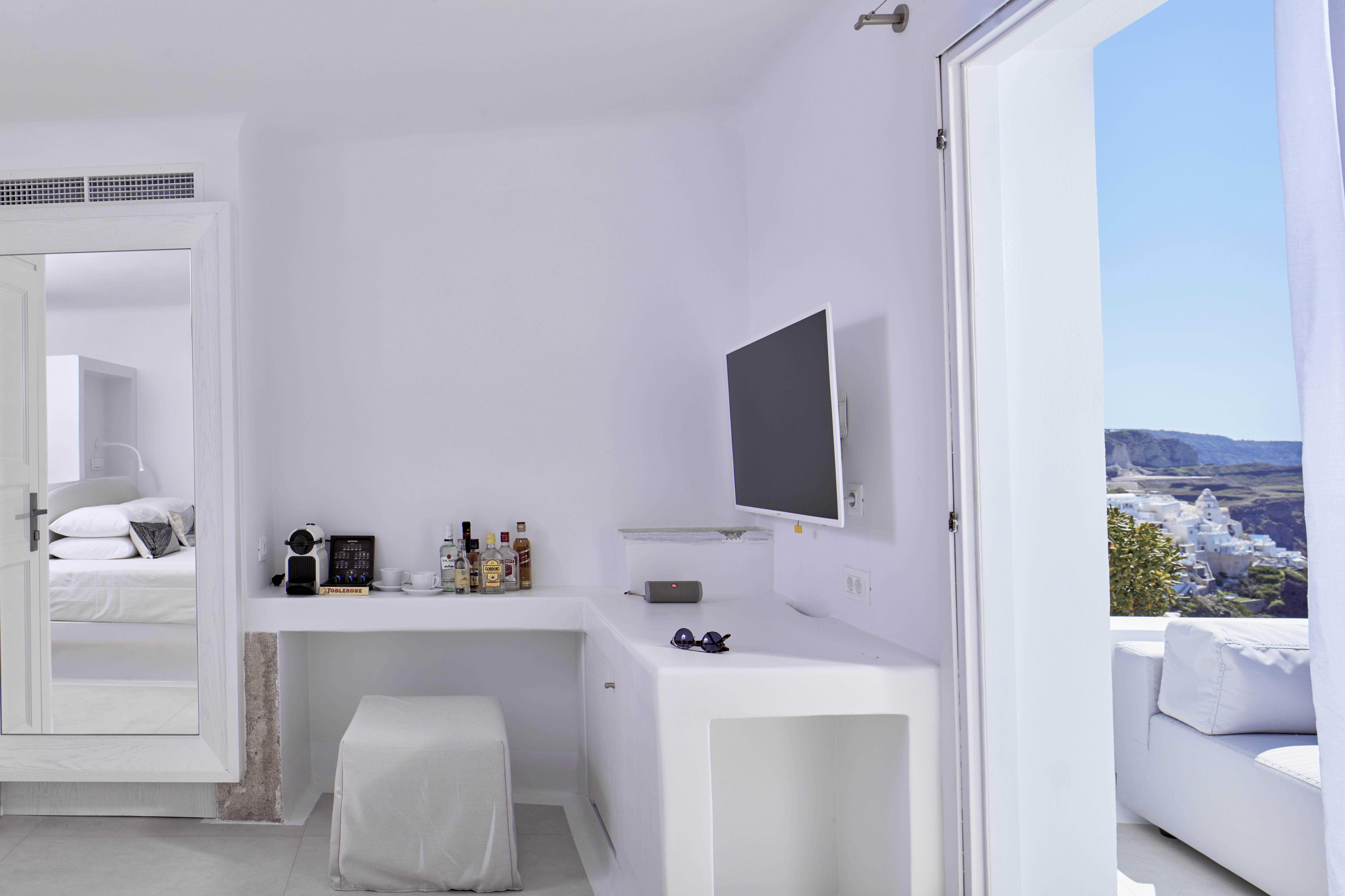 Caldera Room