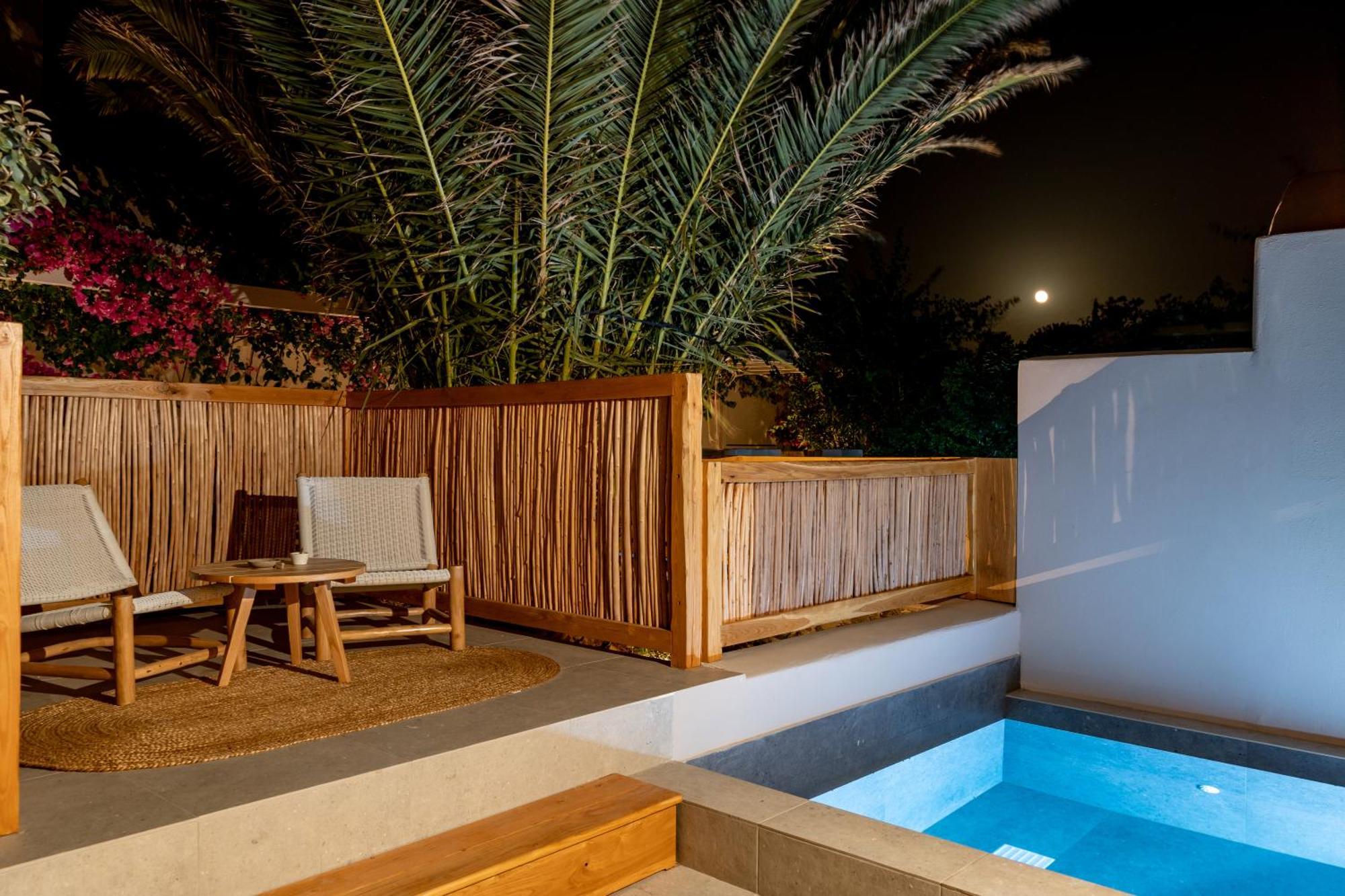 Honeymoon Suite Private Plunge Pool