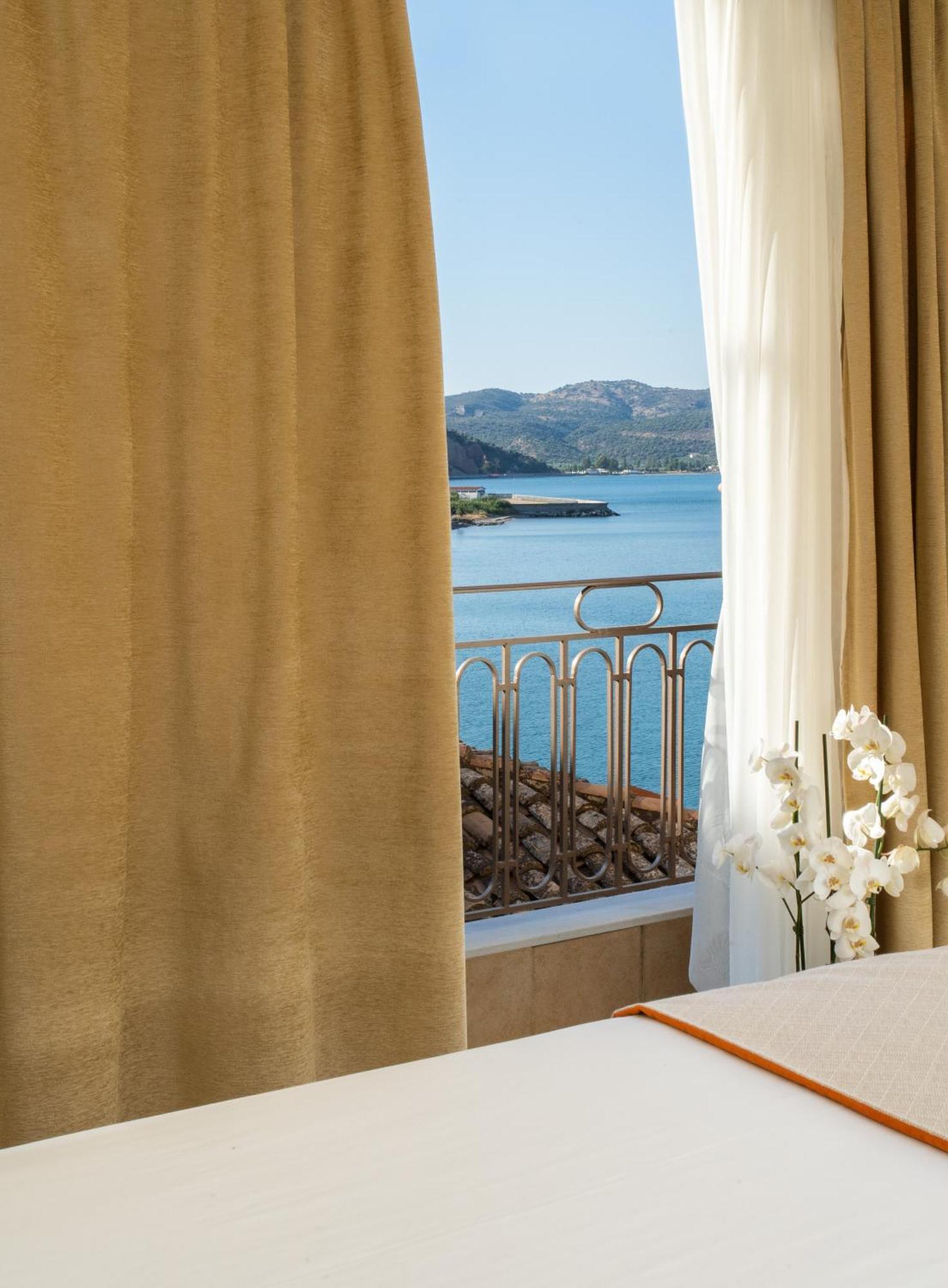 Double Room Partial Sea View
