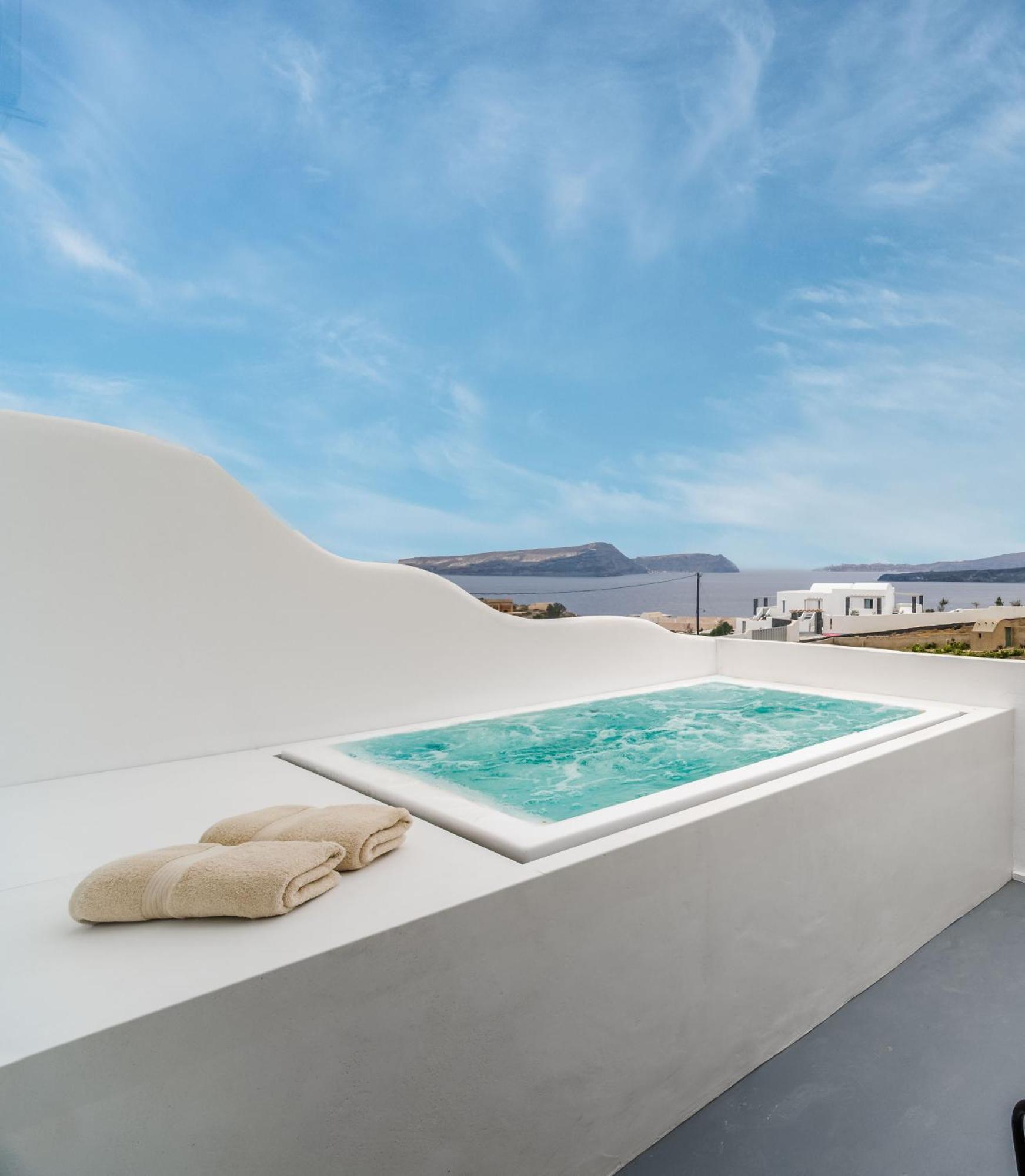 Premium Suite Hot Tub & Sea View