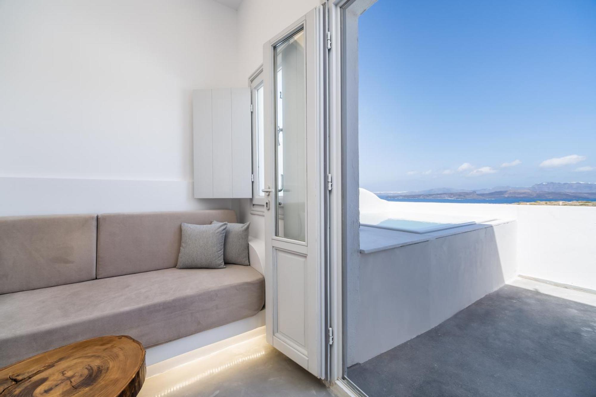 Premium Suite Hot Tub & Sea View