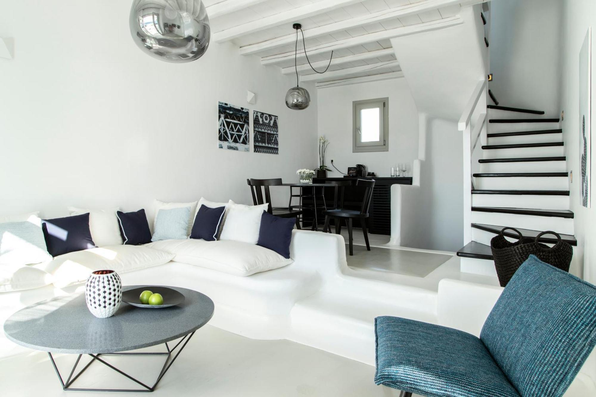 Family Maisonette with Panoramic Sea view