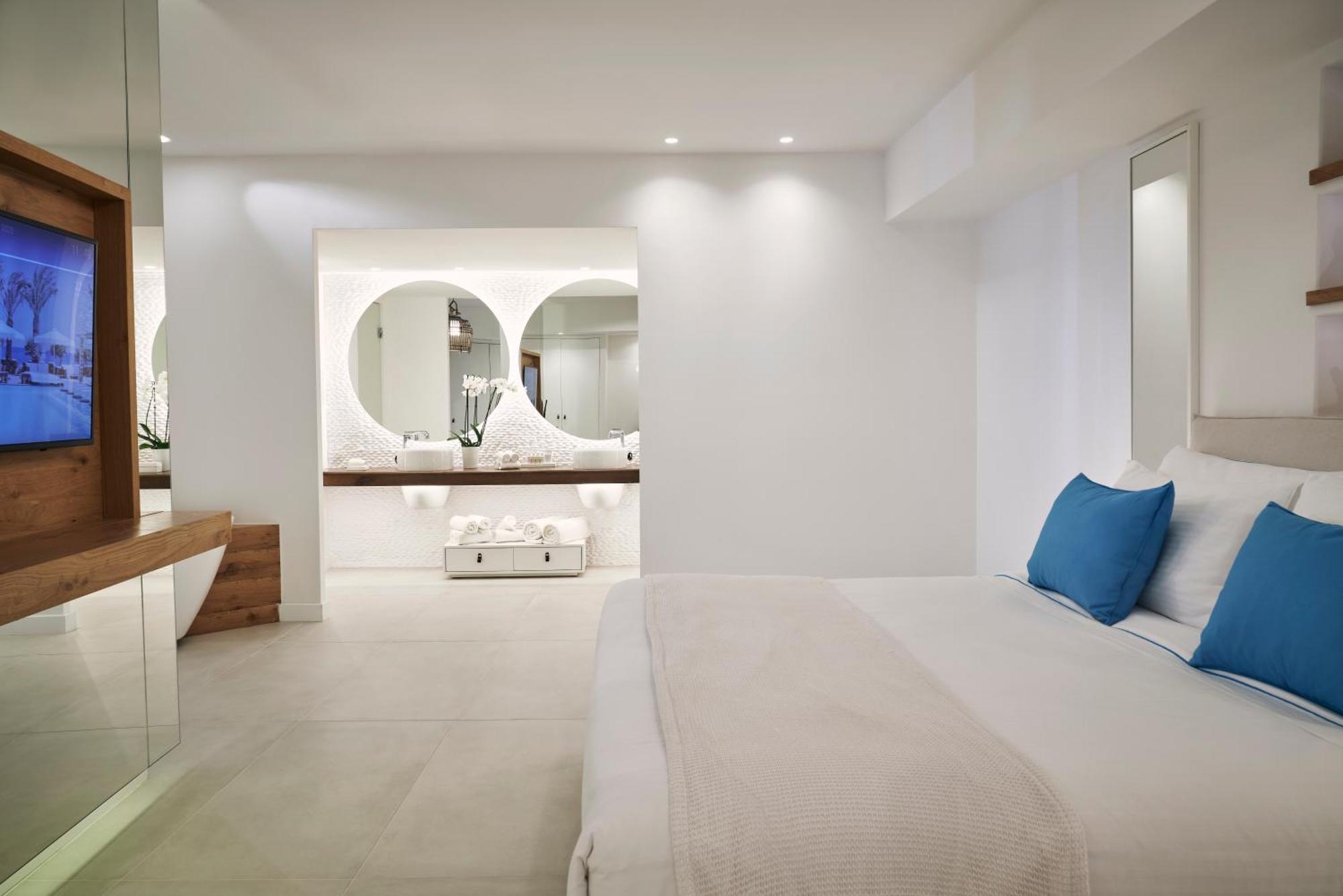 Signature Suite Private pool