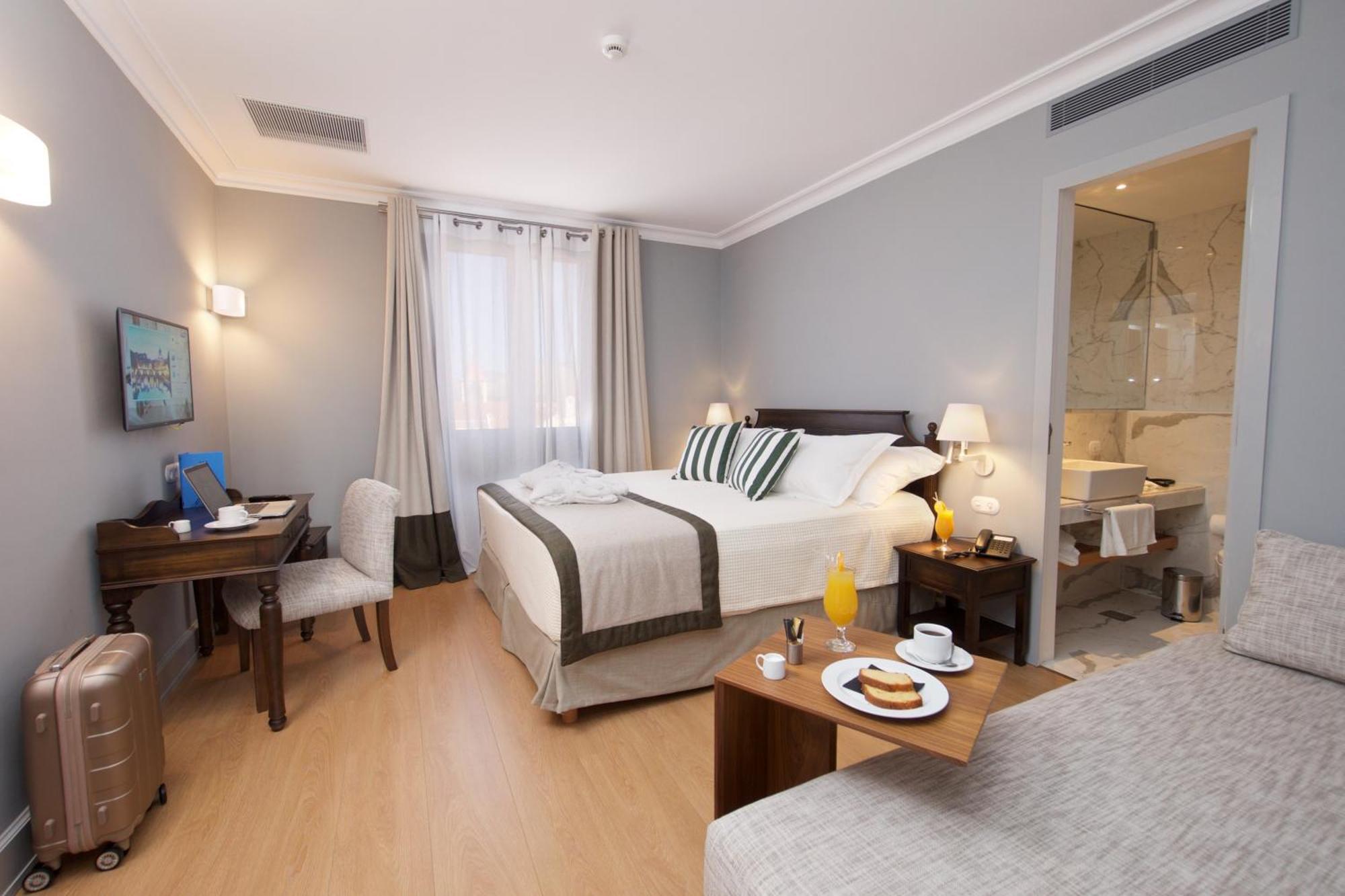 Double Room No Balcony