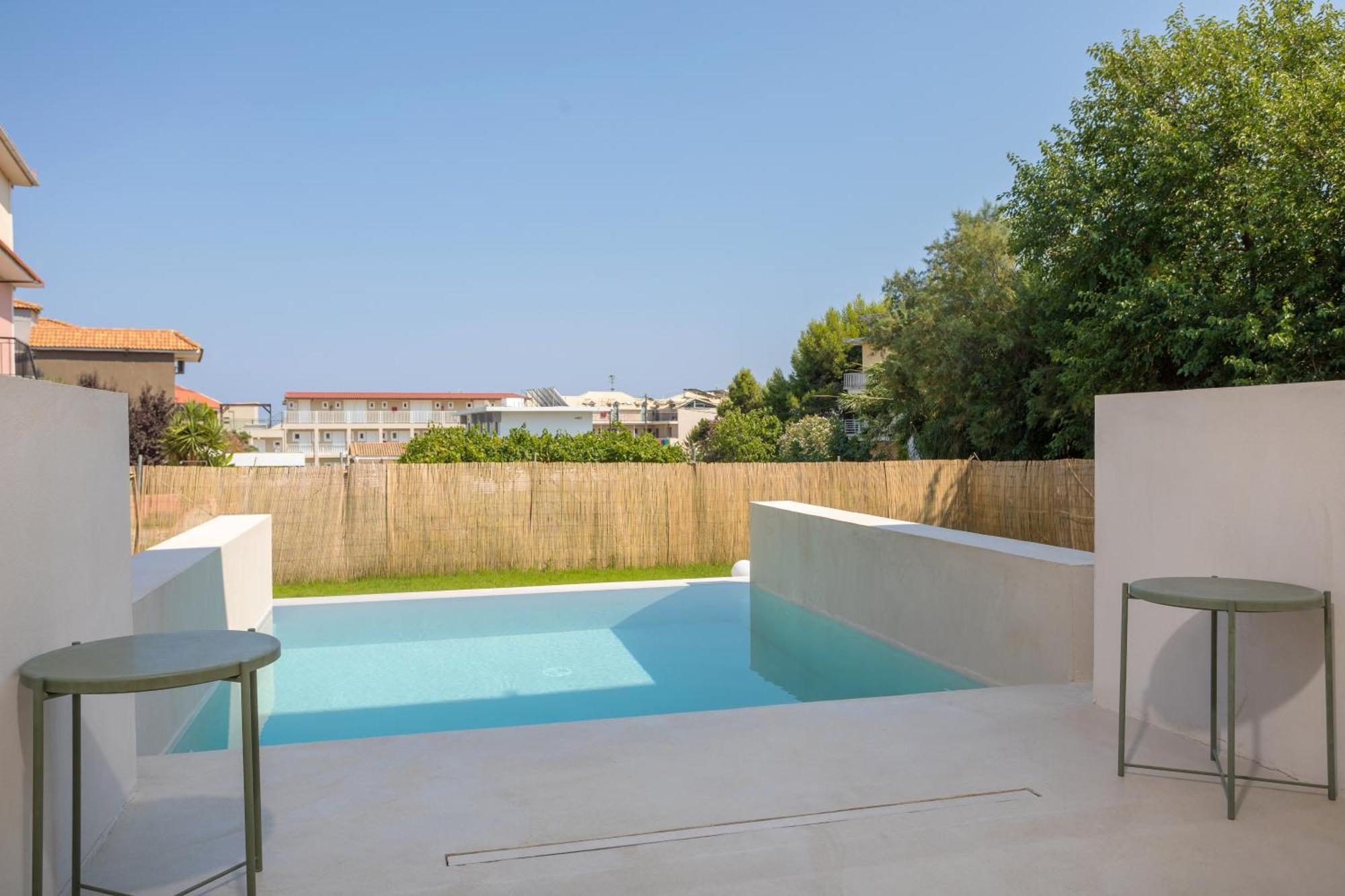Premium Double Room Private Swimming Pool