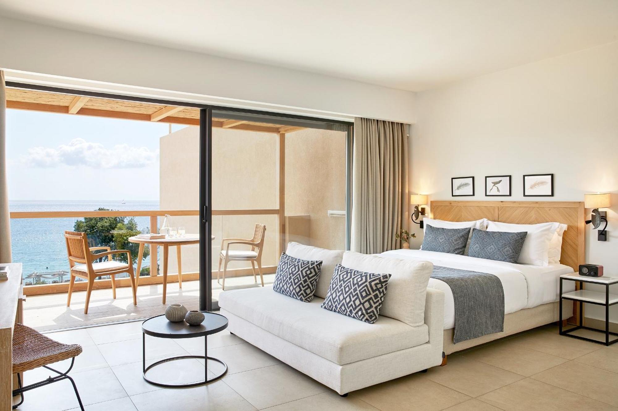Double Supreme Deluxe Grace Rooms & Suites