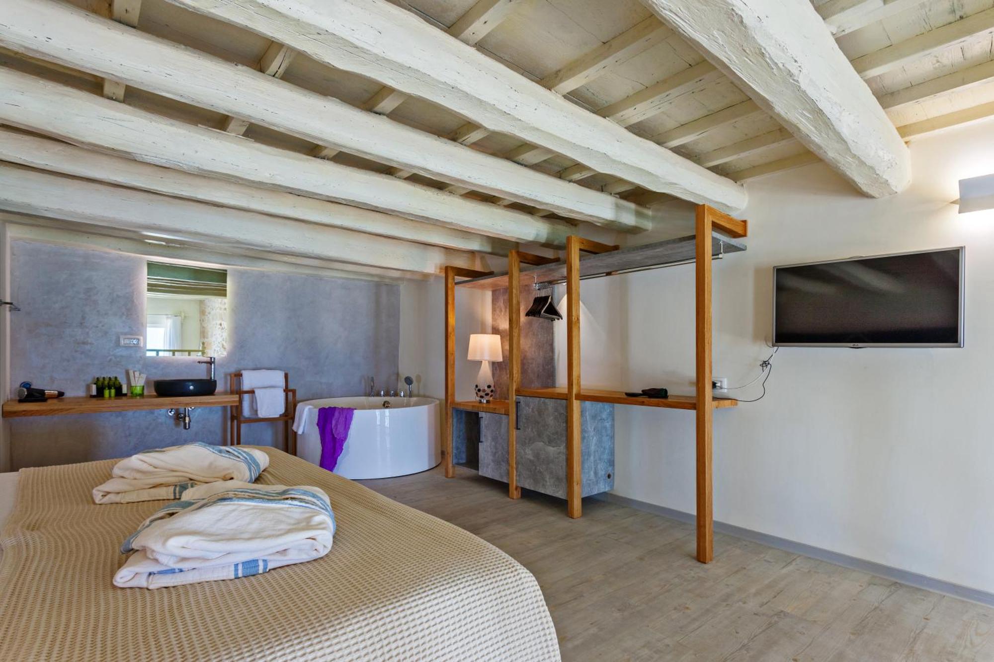 Executive Suite Sea View Split Level