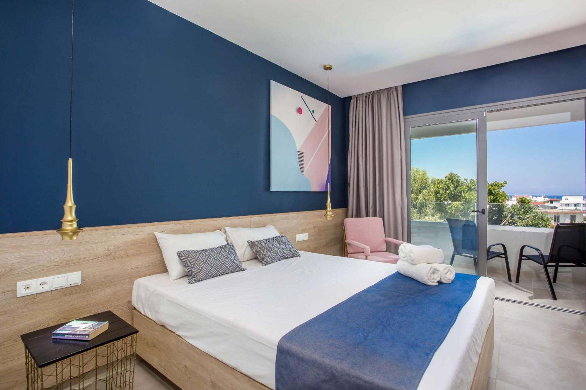 Deluxe Double Room Garden View
