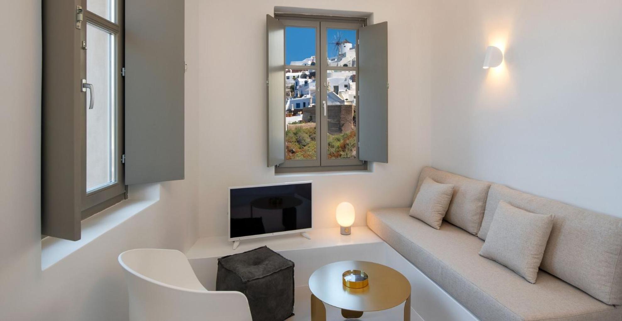 Superior Jetted tub Suite Sea View