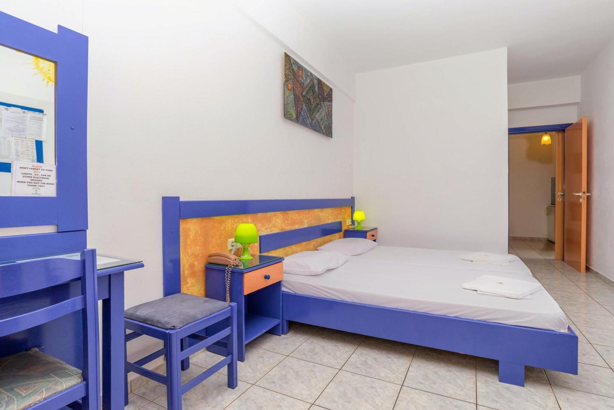 One Bedroom Apartment