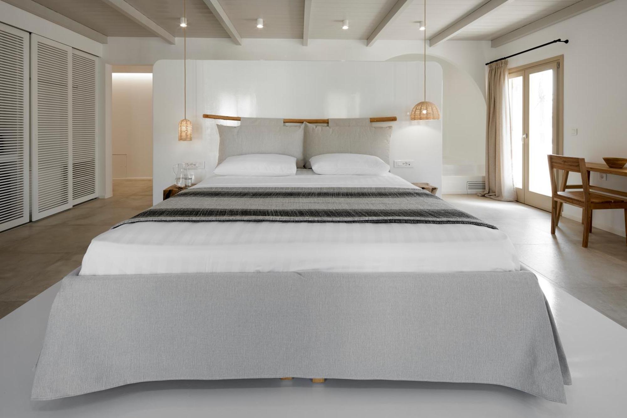 Exclusive Suite indoor heated Jacuzzi
