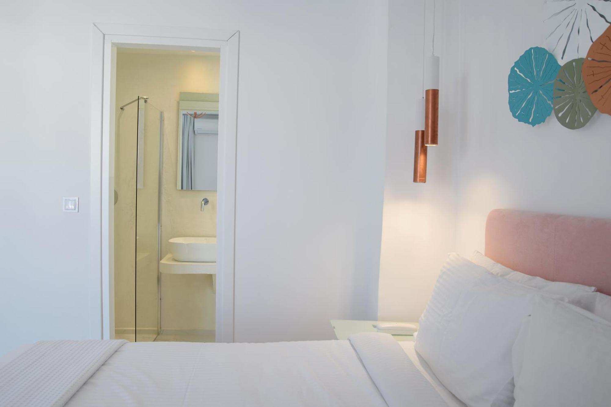 Deluxe Double Room Balcony City View